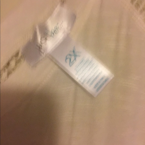 Cute white outfit with shorts - Picture 2 of 4